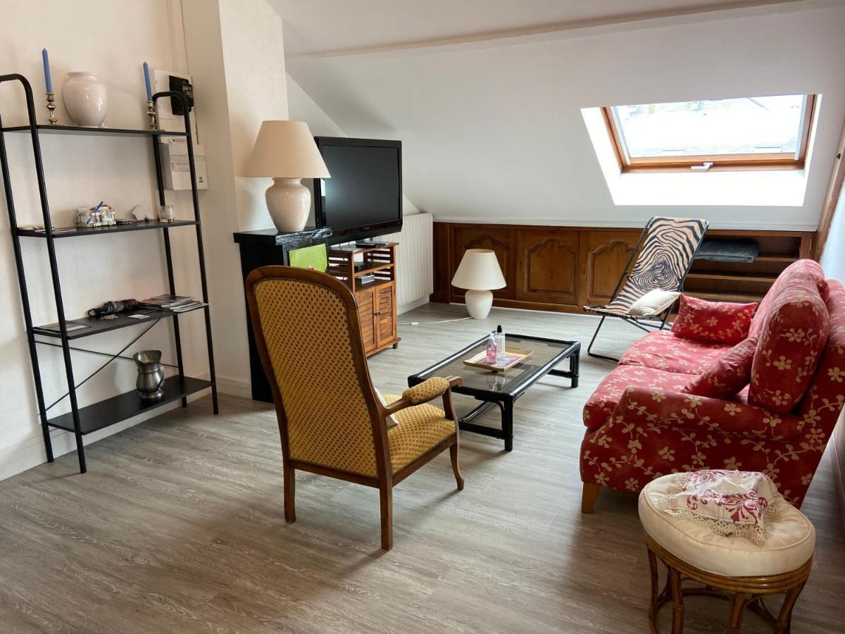 Appartement entier en résidence centre ville Vendôme Exterior foto